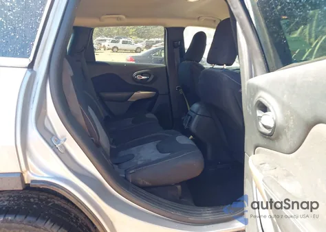 2017 Jeep Cherokee Altitude Fwd z USA, uszkodzony, nr VIN 1C4PJLAB6HW652773